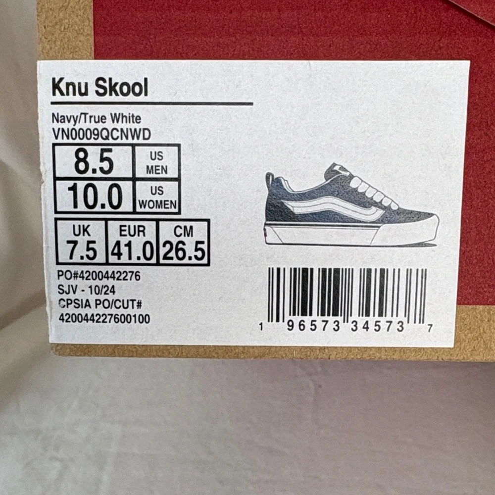 Vans Knu Skool Skate Shoe Navy True White Low-Top Sneakers - Picture 9 of 9